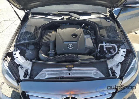 2018 Mercedes-Benz C 300 из США, поврежденный, VIN 55SWF4JB4JU254151